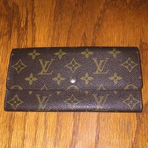 Authentic Louis Vuitton wallet